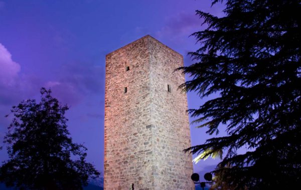 La Torre ‘de li beli miri’ di Teglio