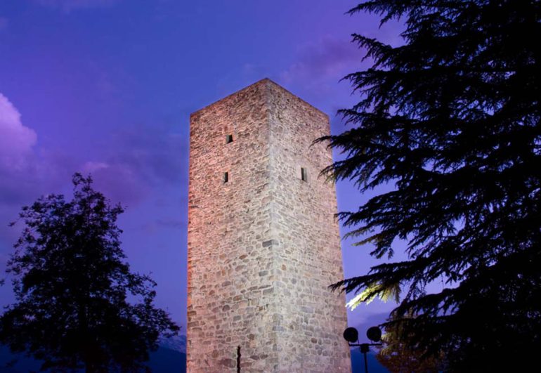 La Torre ‘de li beli miri’ di Teglio